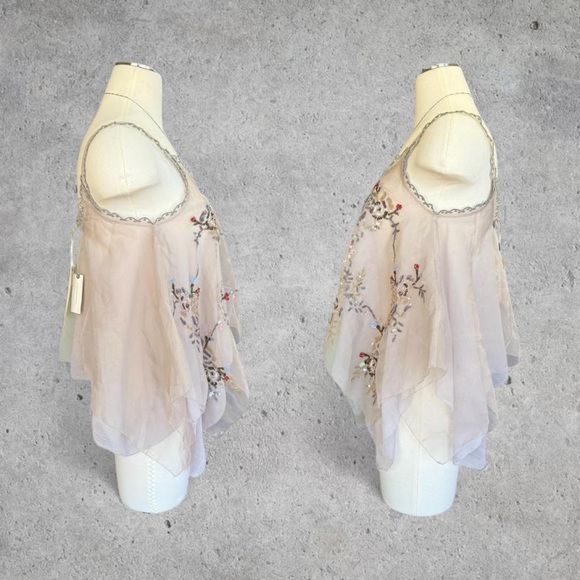 Anthropologie ‘Let Me Be Embellished’ Hanky Hem Floral Lace Sequins Blouse- S/M - Picture 2 of 8